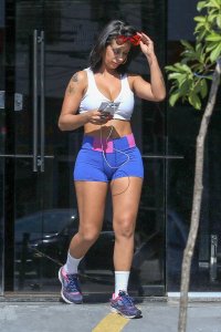 Débora Dunhill Sexy & Topless 14 thefappeningblog.com.jpg