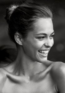 Caroline Kelley Nude 1 thefappeningblog.com.jpg