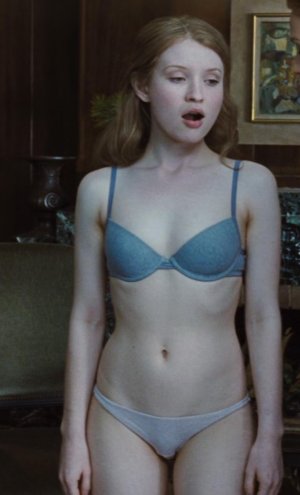Emily Browning 54p5e971.jpg