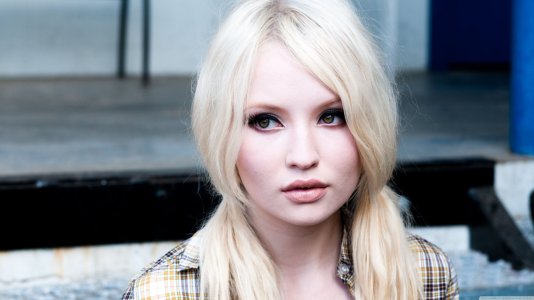 emily_browning_blonde_hair-wallpaper-3840x2160.jpg
