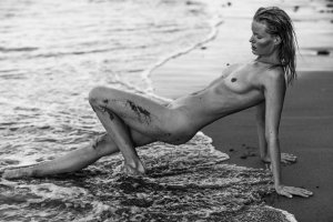 Caroline Winberg Nude & Sexy 40 thefappeningblog.com.jpg