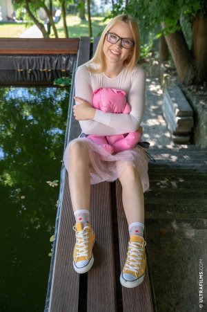 0018-01 thefappeningblog.com.jpg