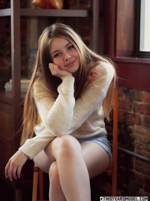 0152-05 thefappeningblog.com.jpg