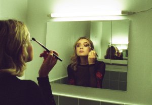 Claudia Thompson Nude 10 thefappeningblog.com.jpg