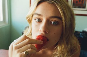 Claudia Thompson Nude 16 thefappeningblog.com.jpg