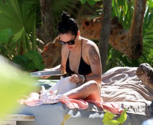 Rumer Willis Sexy 2 thefappeningblog.com.jpg
