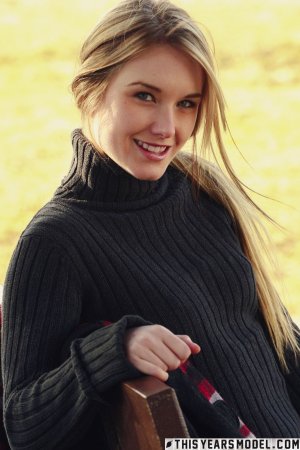 0285-05 thefappeningblog.com.jpg