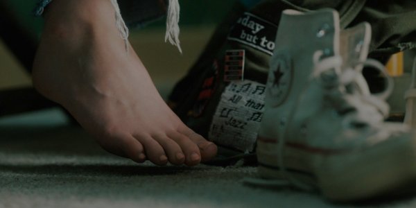 Angourie-Rice-Feet-7149732.jpg