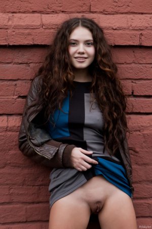 0012-16 thefappeningblog.com.jpg