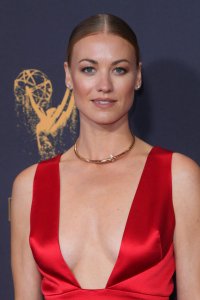 Yvonne Strahovski Sexy 3 thefappeningblog.com.jpg