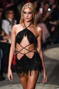 Hailey Baldwin Sexy 1 thefappeningblog.com.jpg