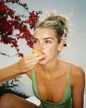 640full-klara-hellqvist (12).jpg