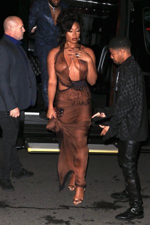 Megan_Thee_Stallion_Arrives_at_the_GQ_Men_of_the_Year_Party_at_Bar_Marmont_in_Los_Angeles_11-1...jpg