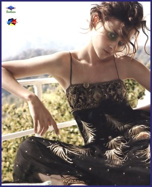 2004_EaseSCAN_Alexis Bledel_001.jpg