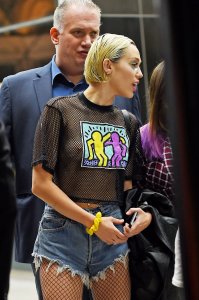 Miley-Cyrus-See-Through-46.jpg