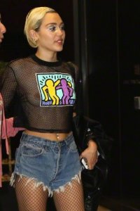 Miley-Cyrus-See-Through-22.jpg