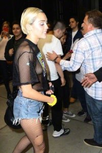 Miley-Cyrus-See-Through-19.jpg