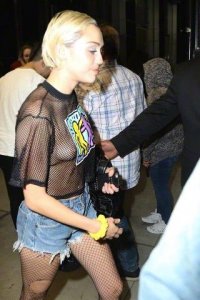 Miley-Cyrus-See-Through-20.jpg