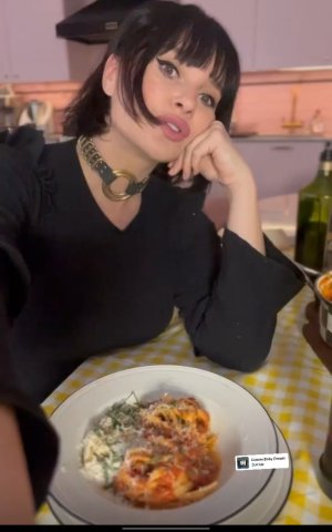 Screenshot_20231121-225958_InstaPro2 .jpg