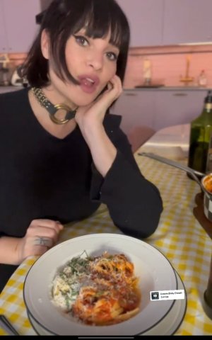 Screenshot_20231121-230007_InstaPro2 .jpg