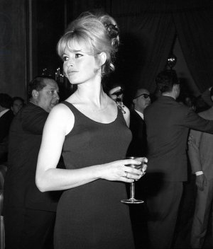 Brigitte Bardot -0702.jpg