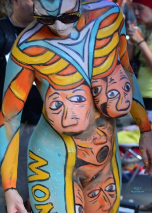 5549919-body-painting-new-york-city-example-six.jpg