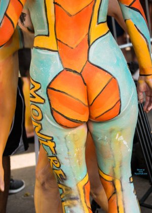 5549918-body-painting-new-york-city-example-six.jpg