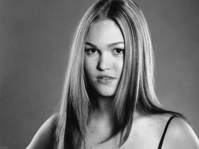 julia_stiles_20060822_6510.jpg