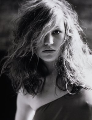 Julia-Stiles-011.jpg