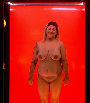 Screenshot_20231126_210559_Samsung Internet.jpg