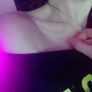 Karina 3 thefappeningblog.com.jpg