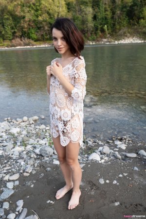 0004-06 thefappeningblog.com.jpg