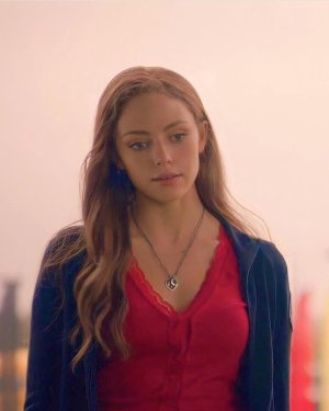 Danielle Rose Russell 02.jpg