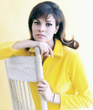 Raquel Welch -0512.jpg