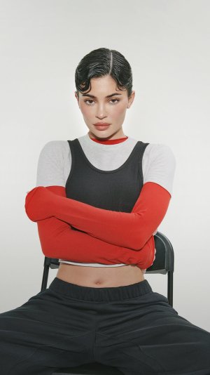 Kylie Jenner (16).jpg