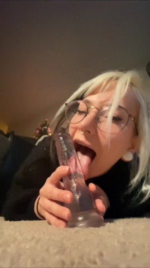 BigTittyGothEgg Transparent Dildo Fuck Video Leaked FappTime.com.mp4_snapshot_00.21.633.jpg