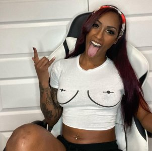 red velv seethru o1z40gl27y4c1.jpg