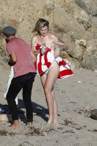 Ireland Baldwin Topless 11 thefappeningblog.com.jpg