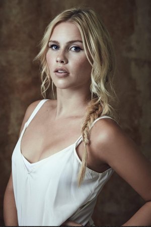 Hot-Pictures-Of-Claire-Holt-23.jpg