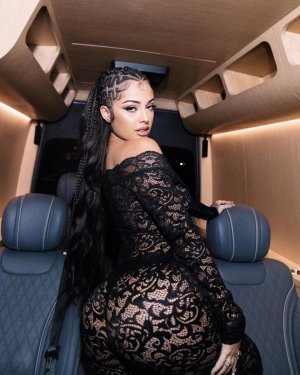 Malu_Trevejo_in_see_thru_outfit_12152023__4_.jpg