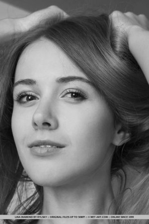 lina-diamond-polytes-01 thefappeningblog.com.jpg