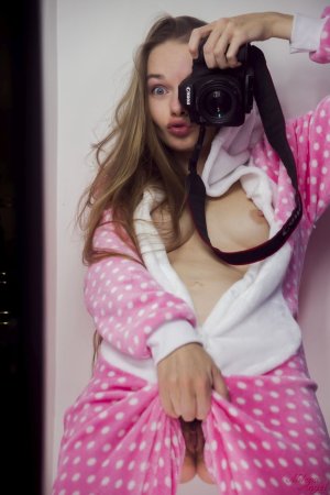 0072-20 thefappeningblog.com.jpg