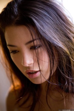 daizy-haze-1287-15 thefappeningblog.com.jpg