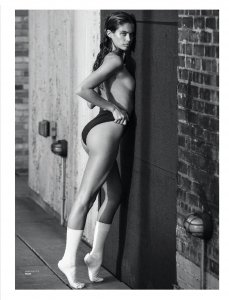 Sara Sampaio Sexy Topless  12 thefappeningblog.com.jpg