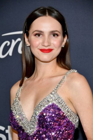 maude-apatow-at-instyle-and-warner-bros.-golden-globe-awards-party-01-05-2020-2.jpg