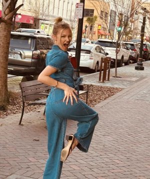 740full-grace-vanderwaal (2).jpg