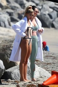 Hailey Baldwin Sexy 10 thefappeningblog.com.jpg