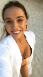 Alexis Ren Sexy scr 3 thefappeningblog.com.jpg