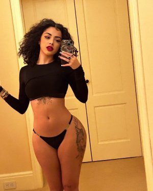Malu_Trevejo_panties_and_black_top_12-27-2023__2_.jpg