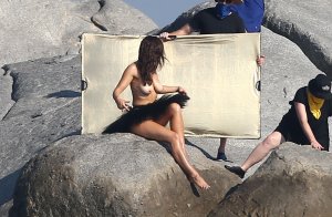 Myla Dalbesio Topless 19 thefappeningblog.com.jpg